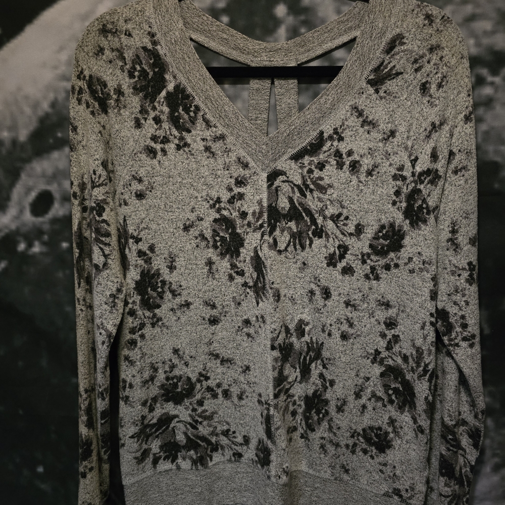 Maurices Gray and Black Sweater